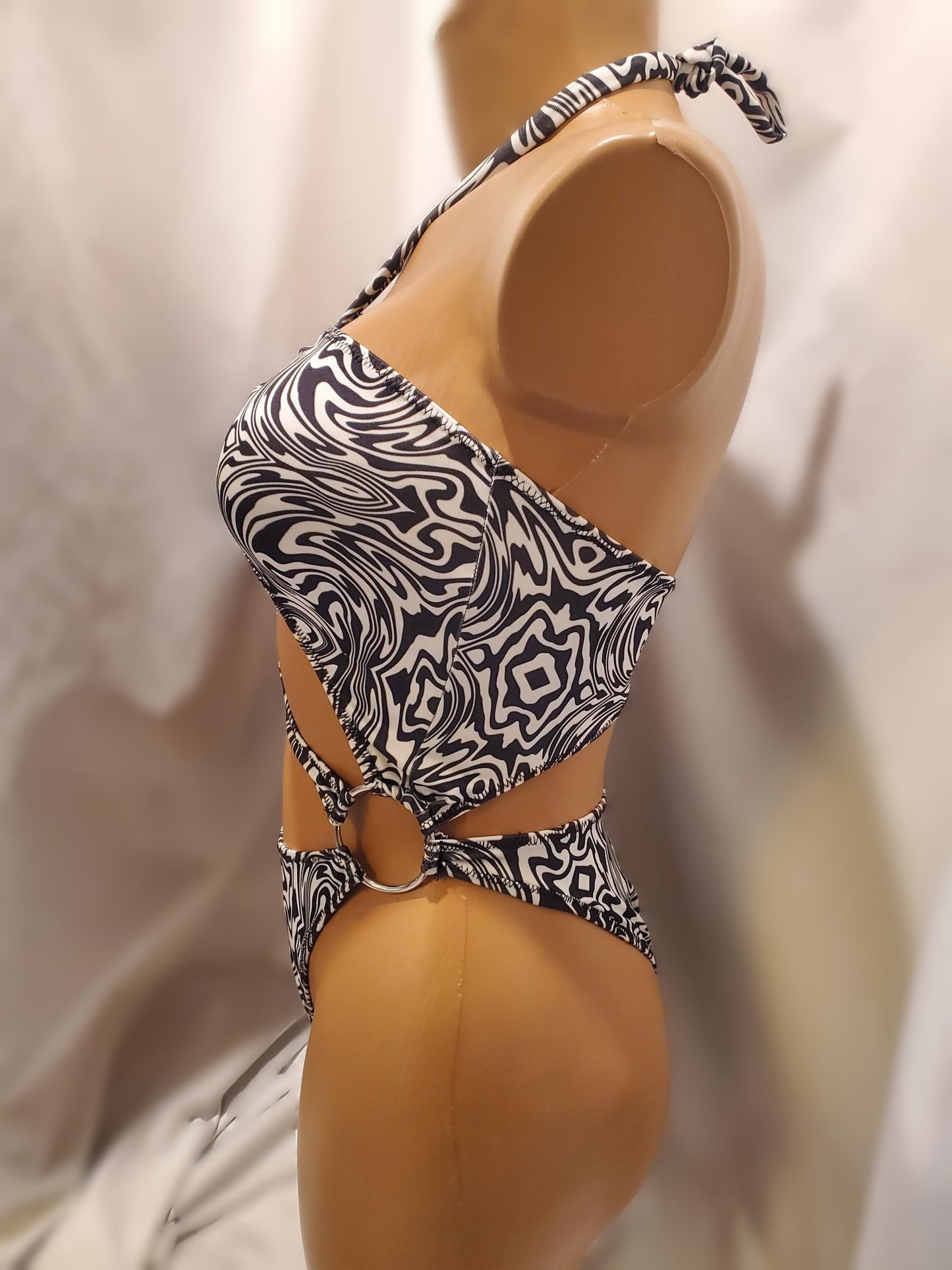 Tripp with me Leo Monokini